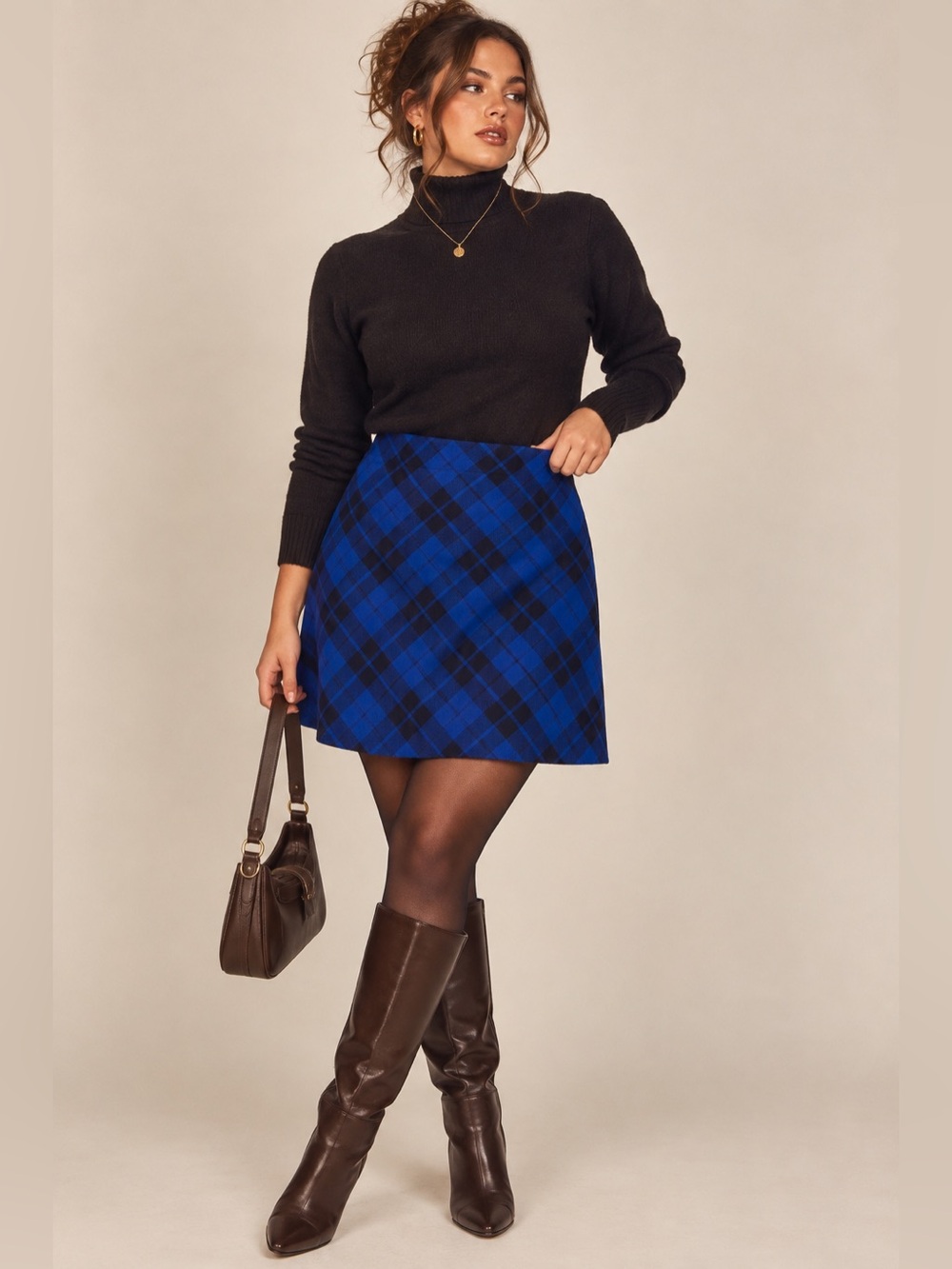 Vintage 90s Wool Blend Blue Black Plaid A-Line Skirt 12P Preppy Dark Academia